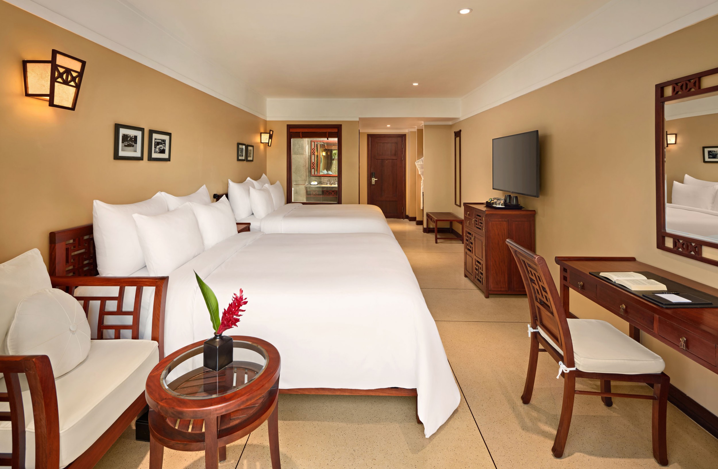 smallDeluxe Family_P406_02 smallDeluxe Family P406 02