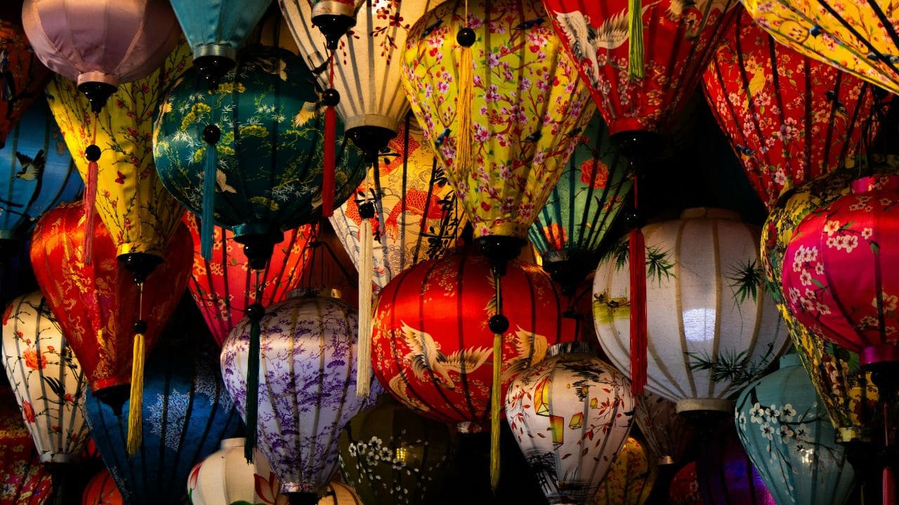 hoi an lantern lit ancient town