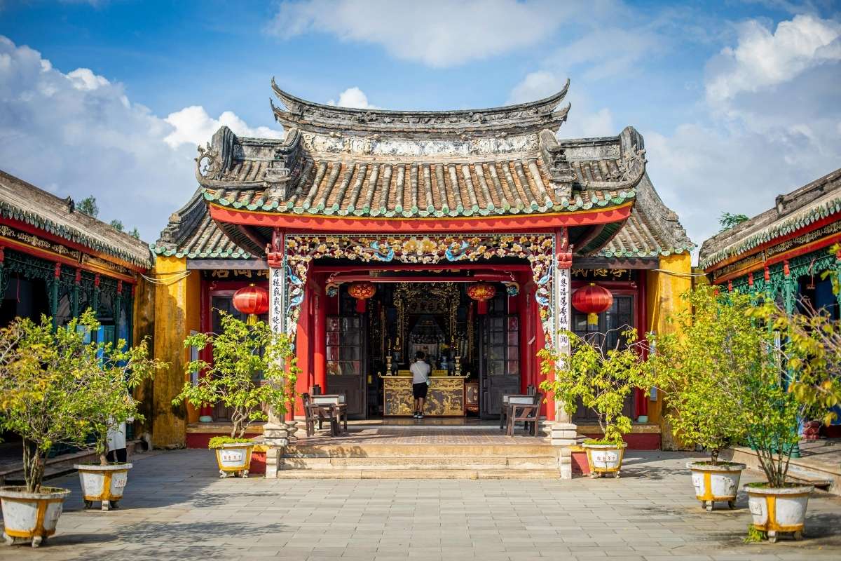 thời điểm tốt nhất để thăm chùa ở Hội An