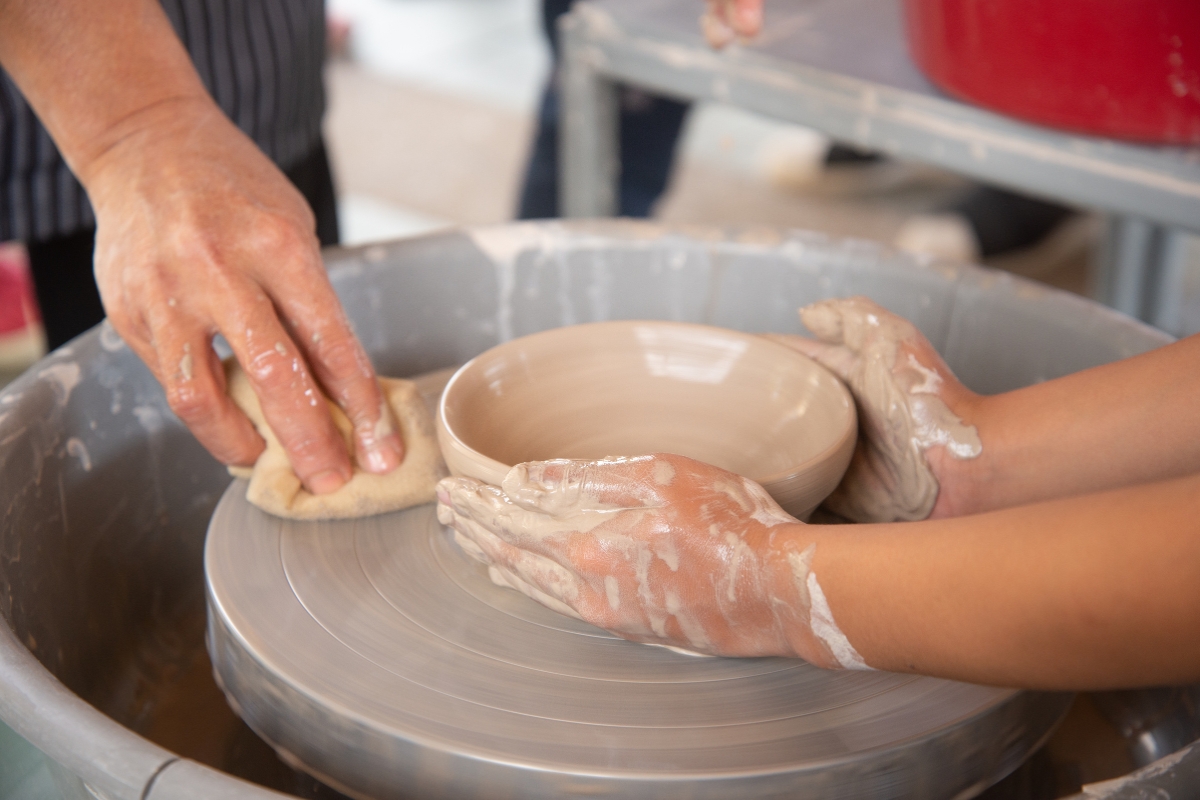 make clay with kid in hoi an 